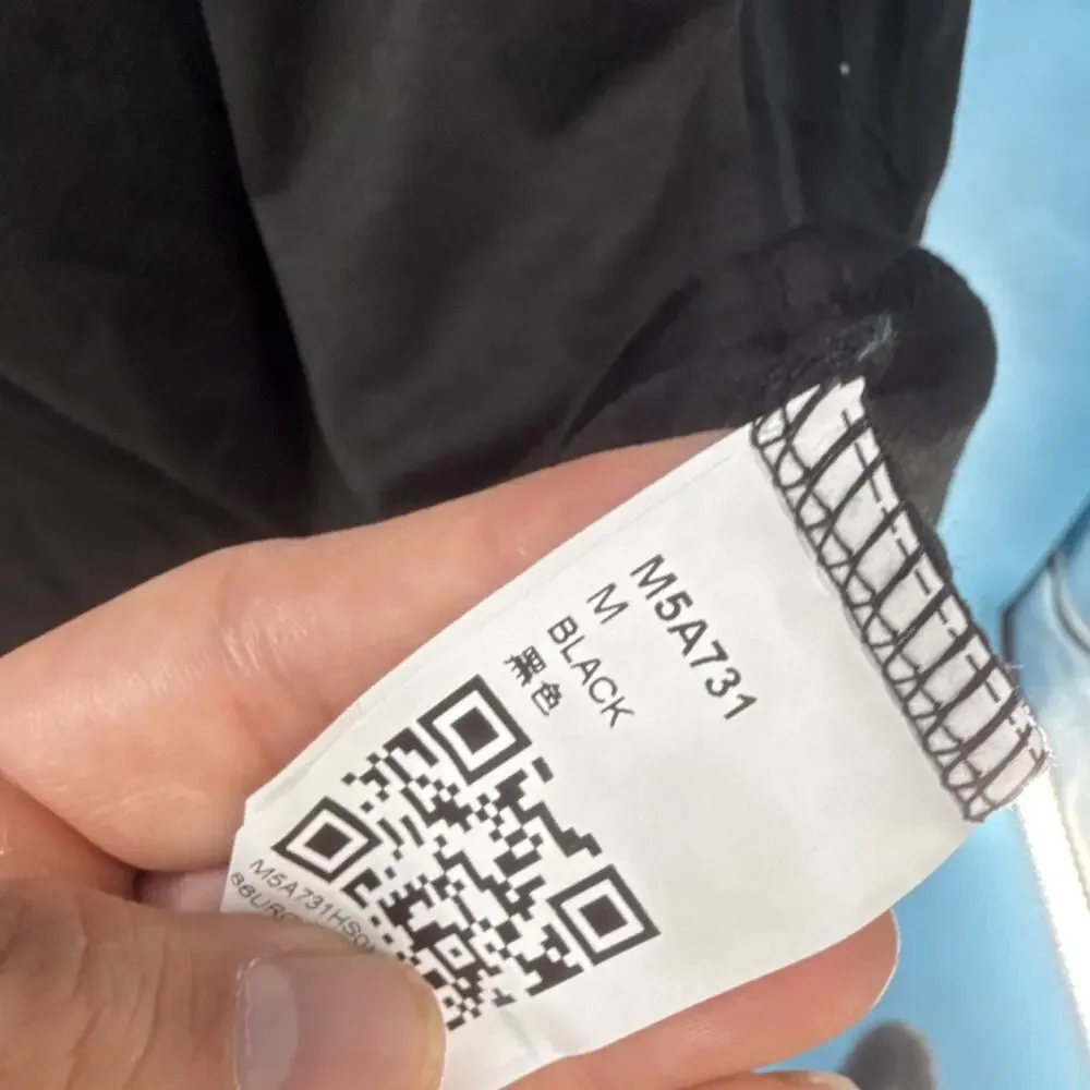 Women's Black Textured Knit Pullover Blouse Crew Neck Long Sleeve M5A731 Size M - Picture 2 of 3